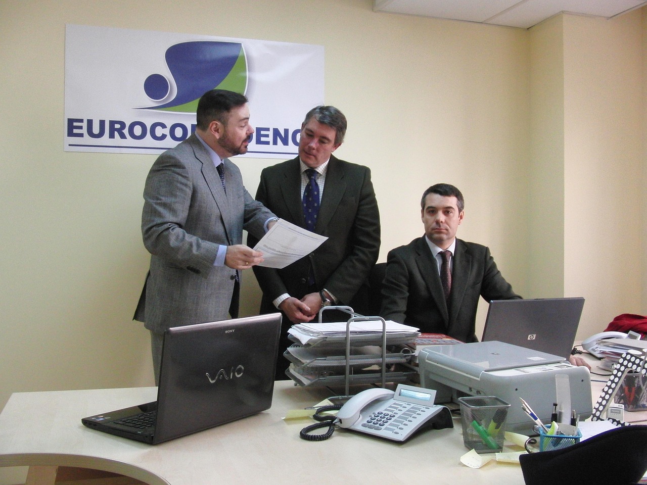 赫兹实名账号：上风险管理信誉平台开户