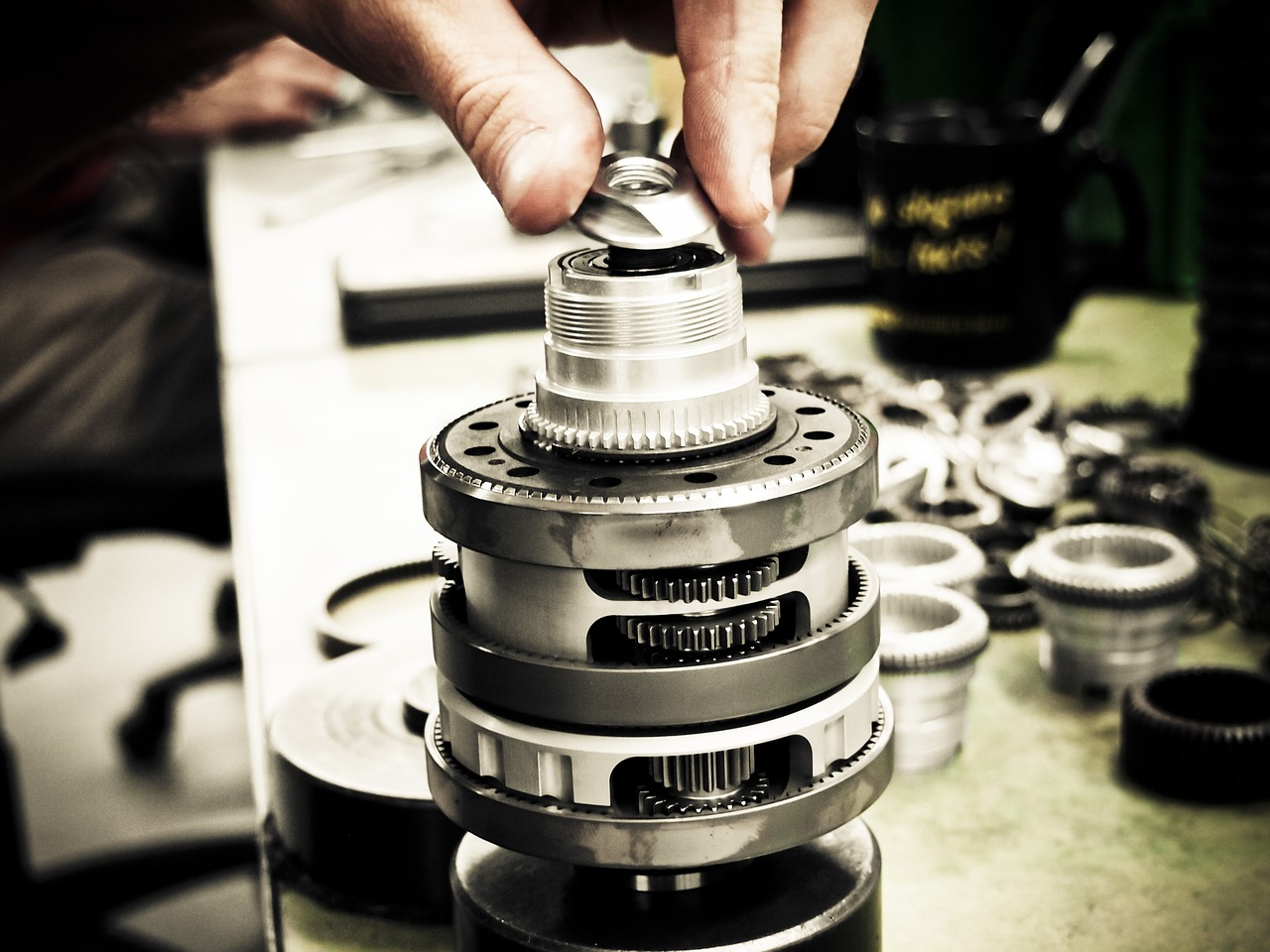 极信通信实名账号：如何制作短信群发祝福语